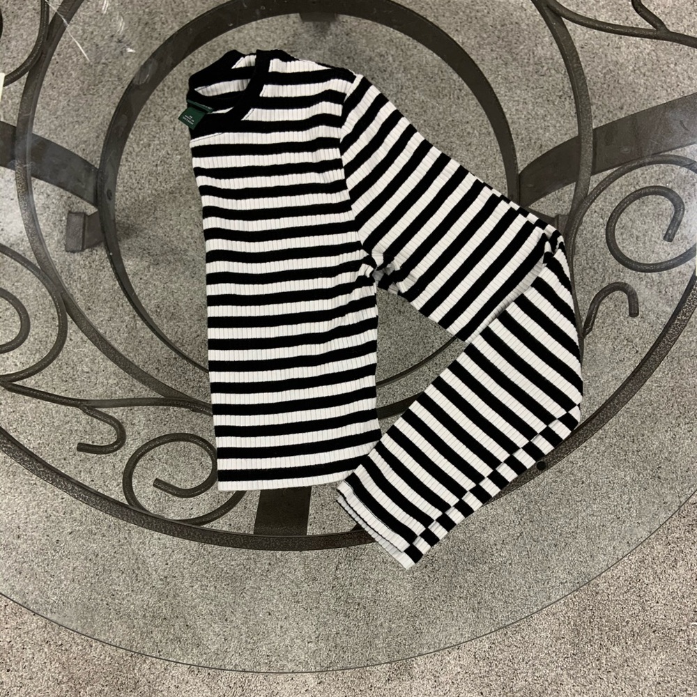 Striped long sleeve cropped top